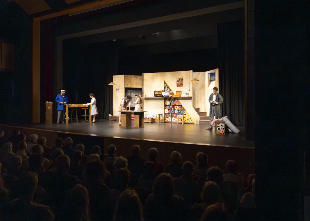 20250315-les_marchands_etoiles-les_culturailes-©eloise_genoud.01 Les Culturailes - Des spectacles inoubliables, juste à côté de chez vous ! Châtel-St-Denis