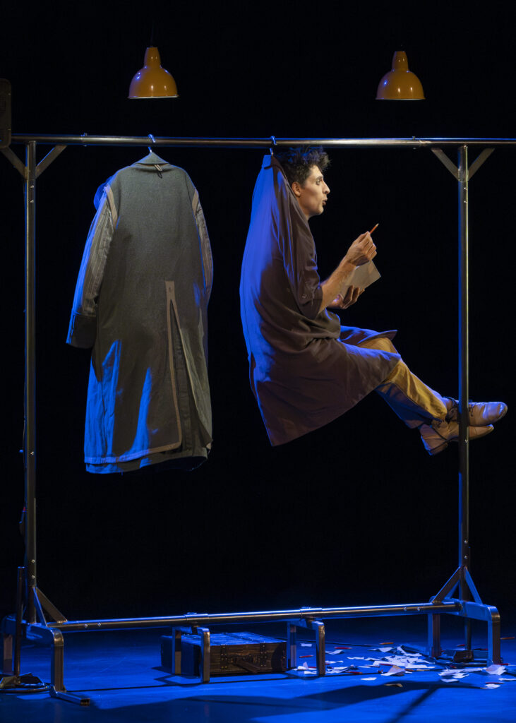 20251122-hang_up-©eloise_genoud-les_culturailes.05 Les Culturailes - Des spectacles inoubliables, pour rire, rêver et s’étonner.