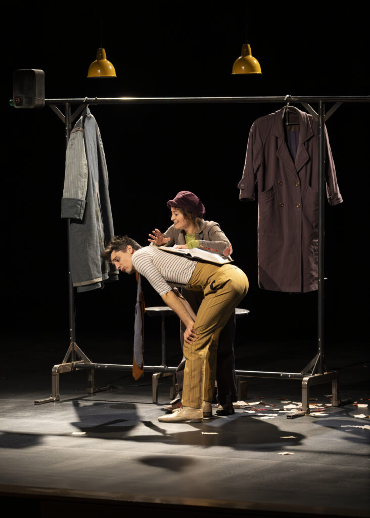 20251122-hang_up-©eloise_genoud-les_culturailes.11 Les Culturailes - Des spectacles inoubliables, pour rire, rêver et s’étonner.