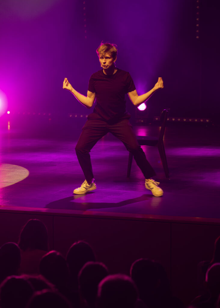 20260118-nico_en_vrai-les_culturailes-©eloise_genoud.08 Les Culturailes - Des spectacles inoubliables, pour rire, rêver et s’étonner.