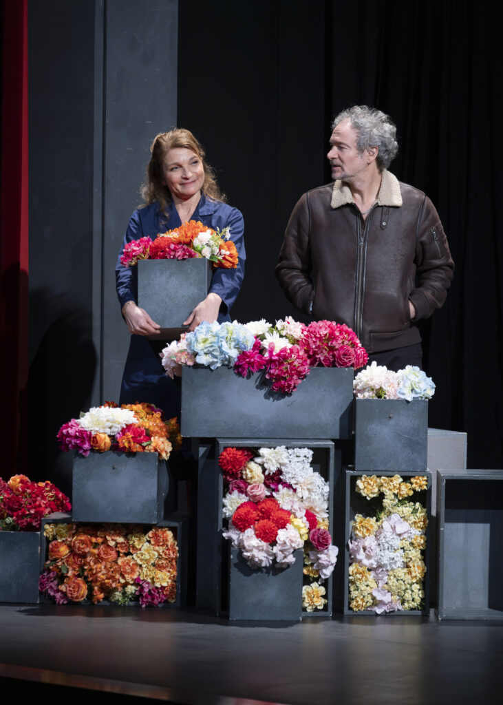 20260131-changer_leau_des_fleurs-les_culturailes-©eloise_genoud.07 Les Culturailes - Des spectacles inoubliables, pour rire, rêver et s’étonner.