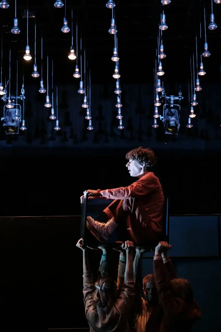 Le Bizarre Incident Du Chien Pendant La Nuit Théâtre Des Osses Saison 2024-2025 Les Culturailes Chatel St-denis Les Culturailes - événements et spectacles salle Universalle à Châtel-Saint-Denis